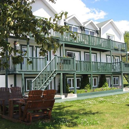 Hotel Sous La Croix 152725 タドゥサック エクステリア 写真